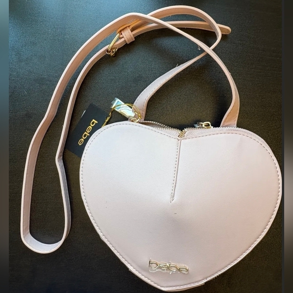 bebe Malou Heart Shaped Crossbody Bag in Pale Pink, NWT. - Picture 1 of 3